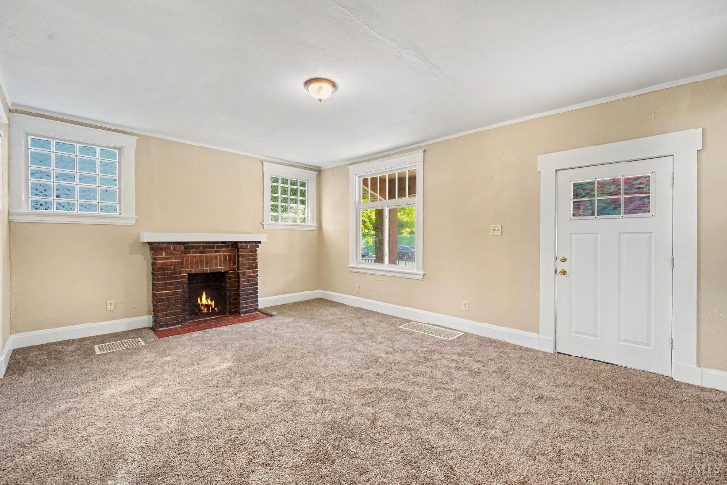 954 Elberon Avenue Property Photo 4