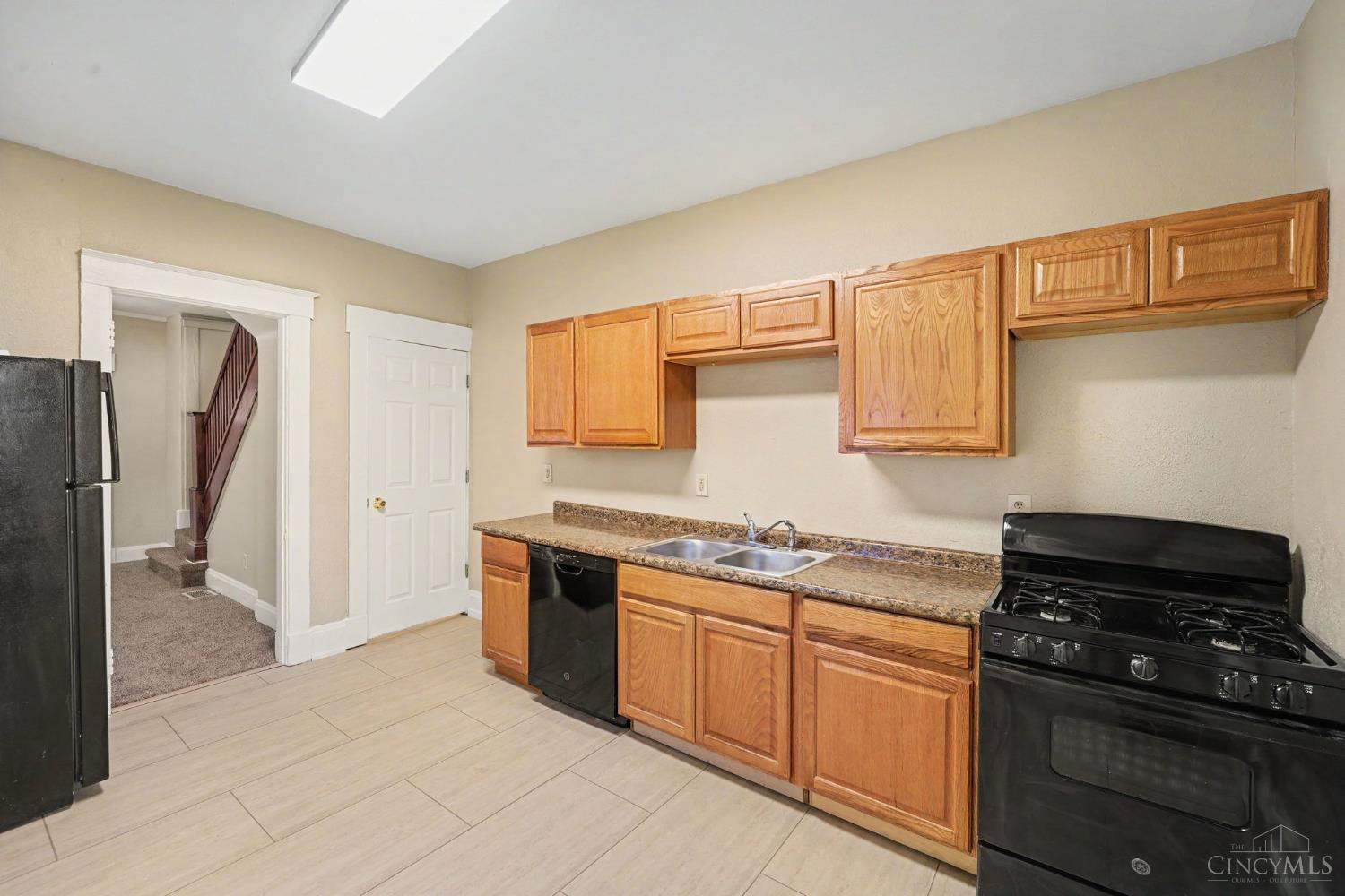 954 Elberon Avenue Property Photo 8