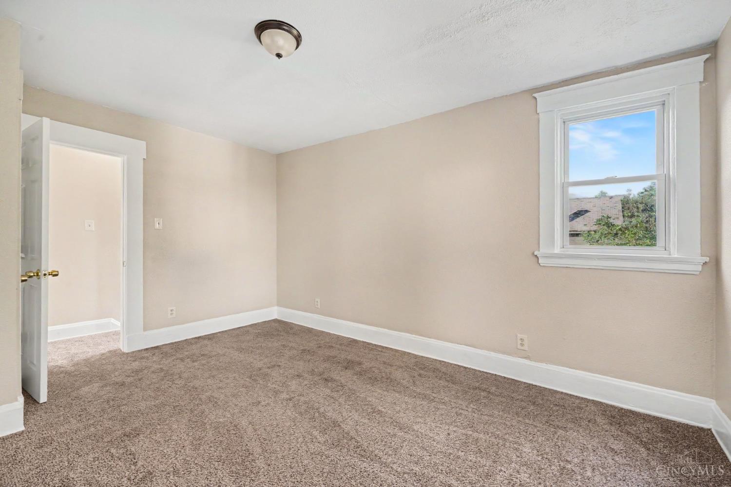 954 Elberon Avenue Property Photo 12