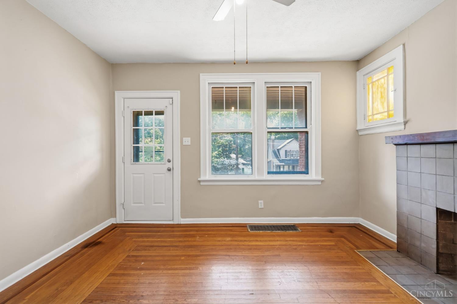 4526 Clearview Avenue Property Photo 2