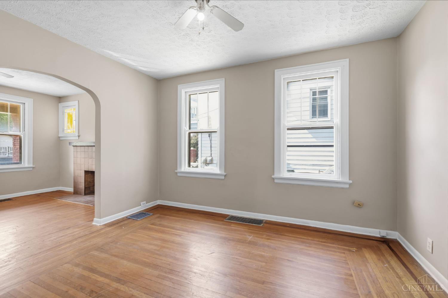 4526 Clearview Avenue Property Photo 7