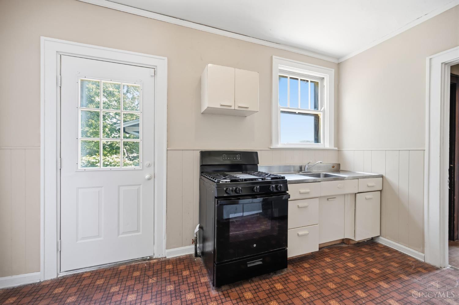 4526 Clearview Avenue Property Photo 12