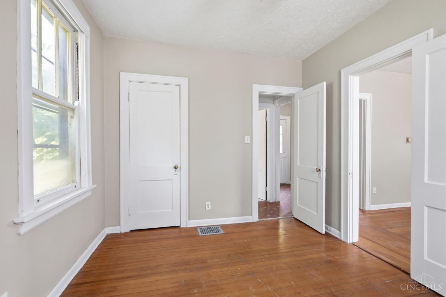4526 Clearview Avenue Property Photo 16