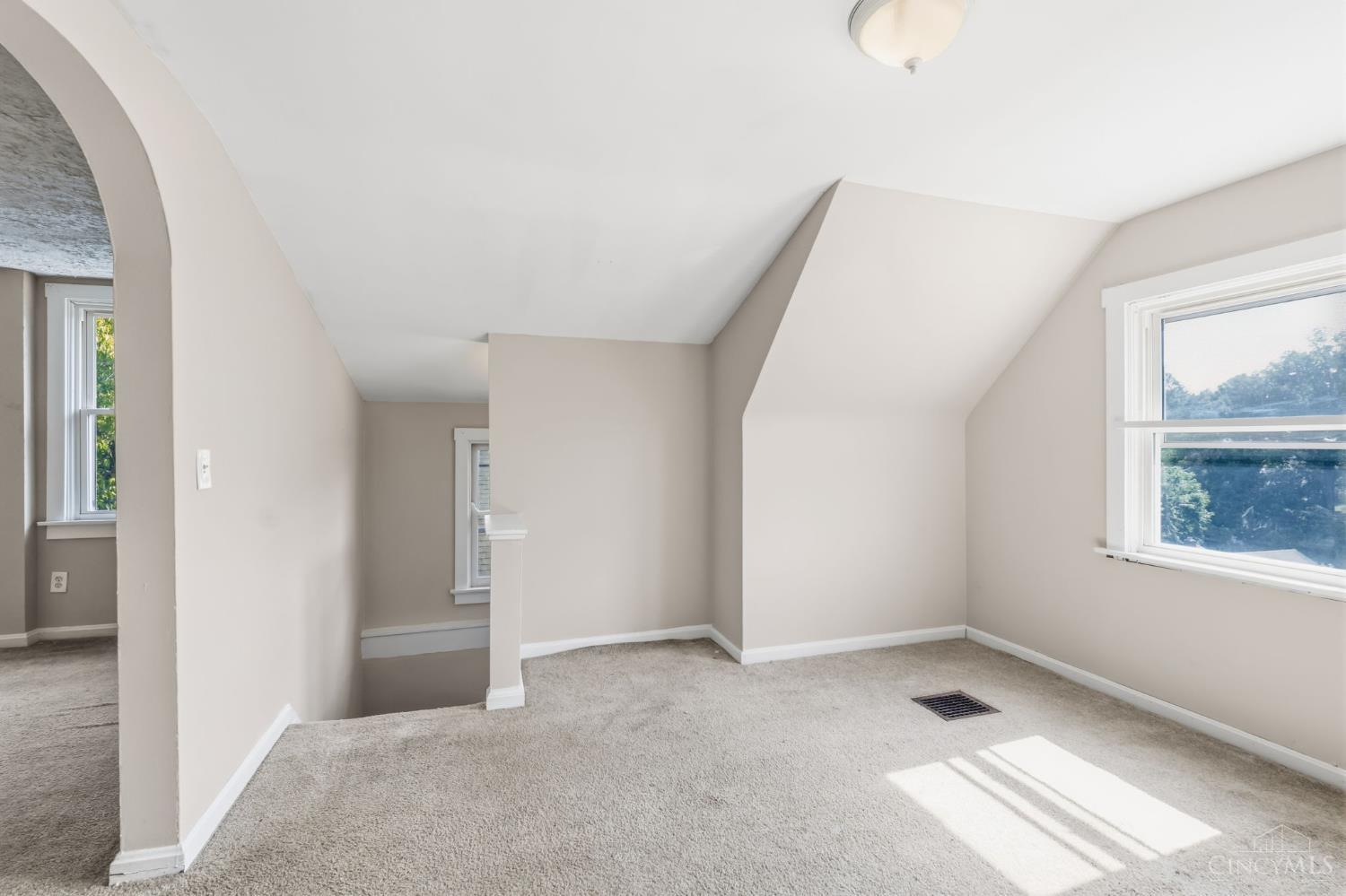 4526 Clearview Avenue Property Photo 43