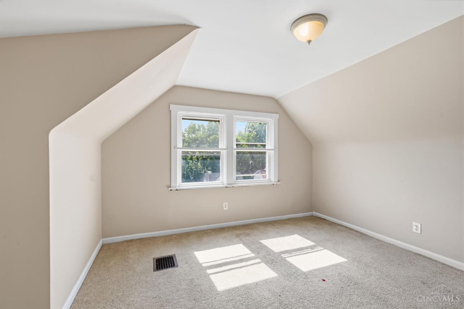 4526 Clearview Avenue Property Photo 45