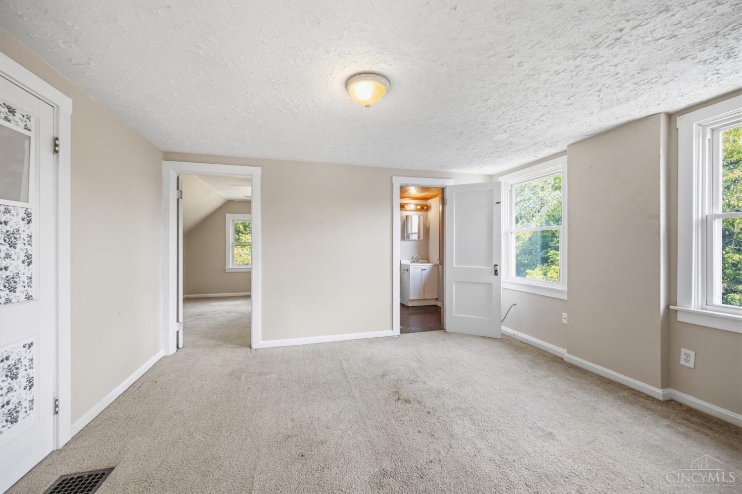 4526 Clearview Avenue Property Photo 46