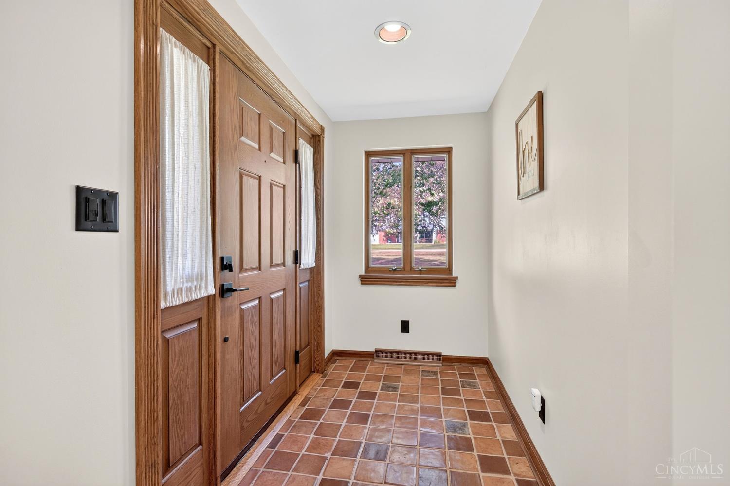 7877 State Road Property Photo 7