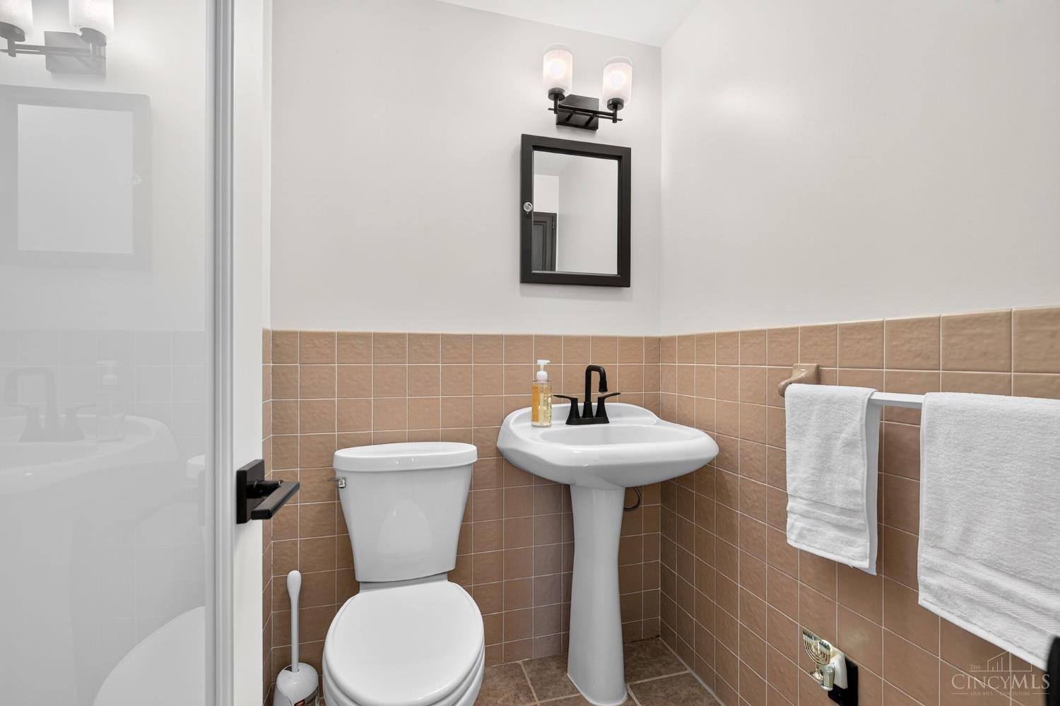 7877 State Road Property Photo 30