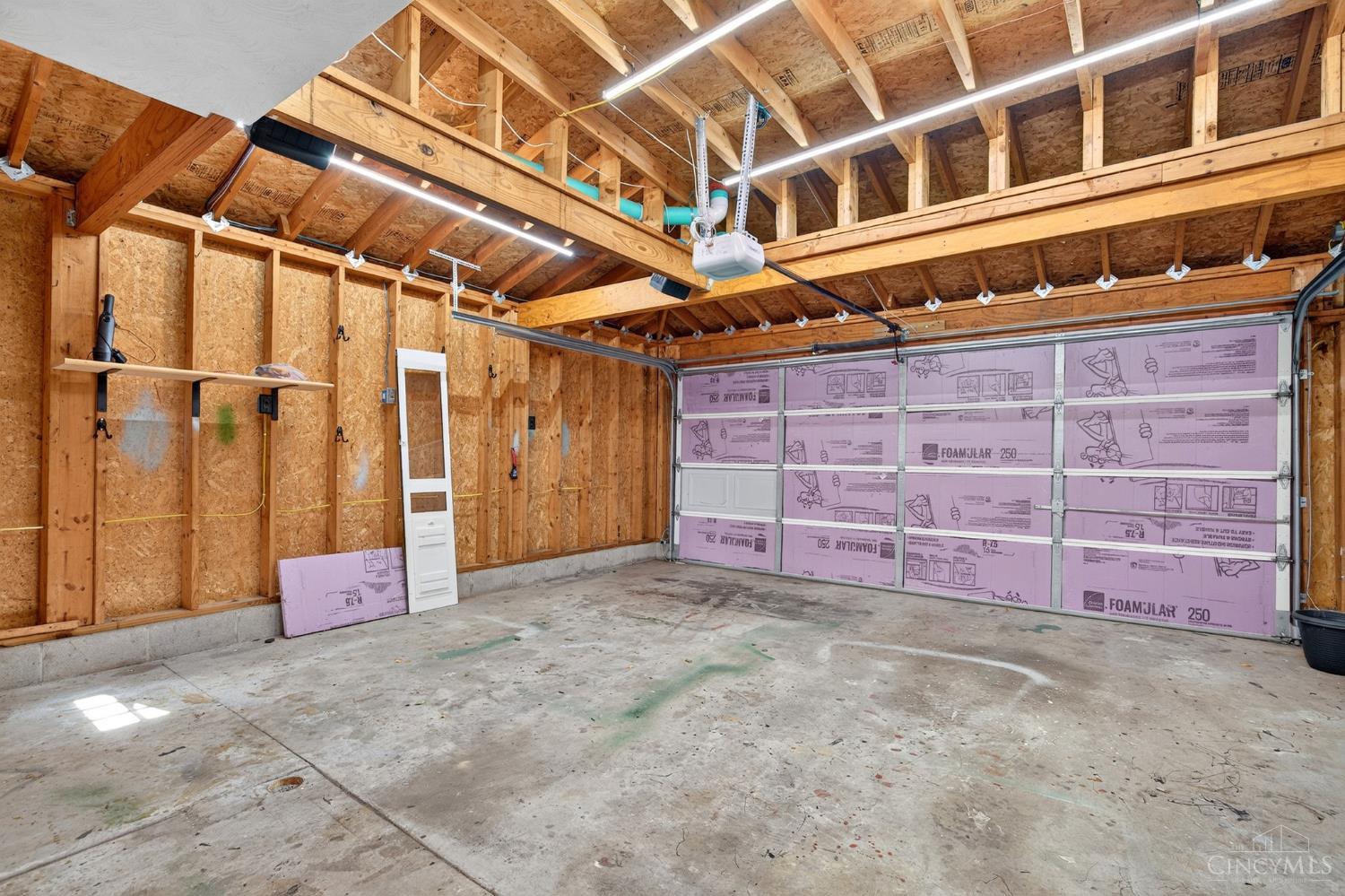 7877 State Road Property Photo 41
