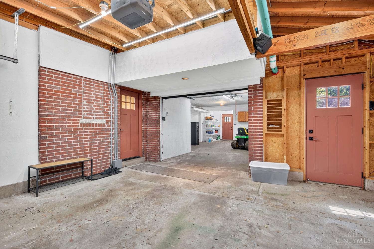 7877 State Road Property Photo 42