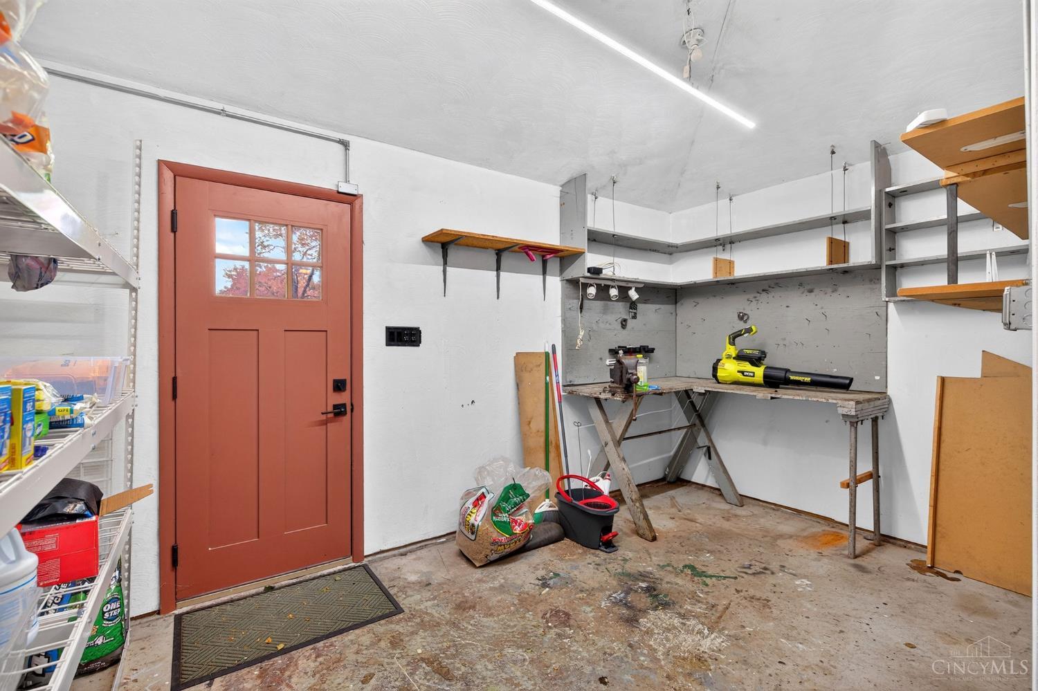 7877 State Road Property Photo 44