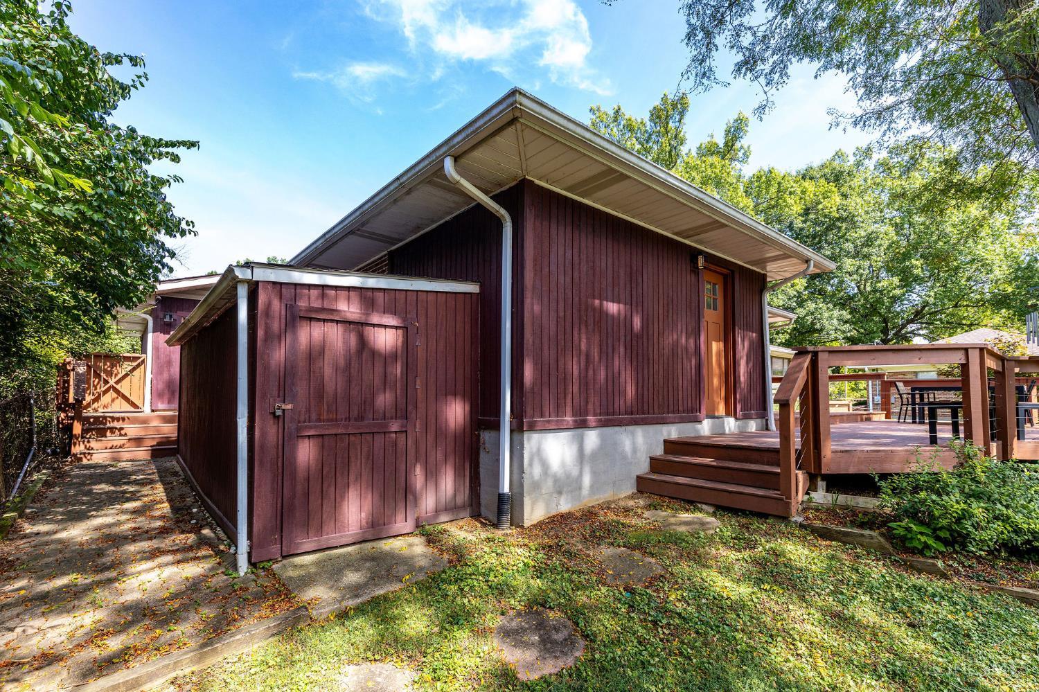 7877 State Road Property Photo 53