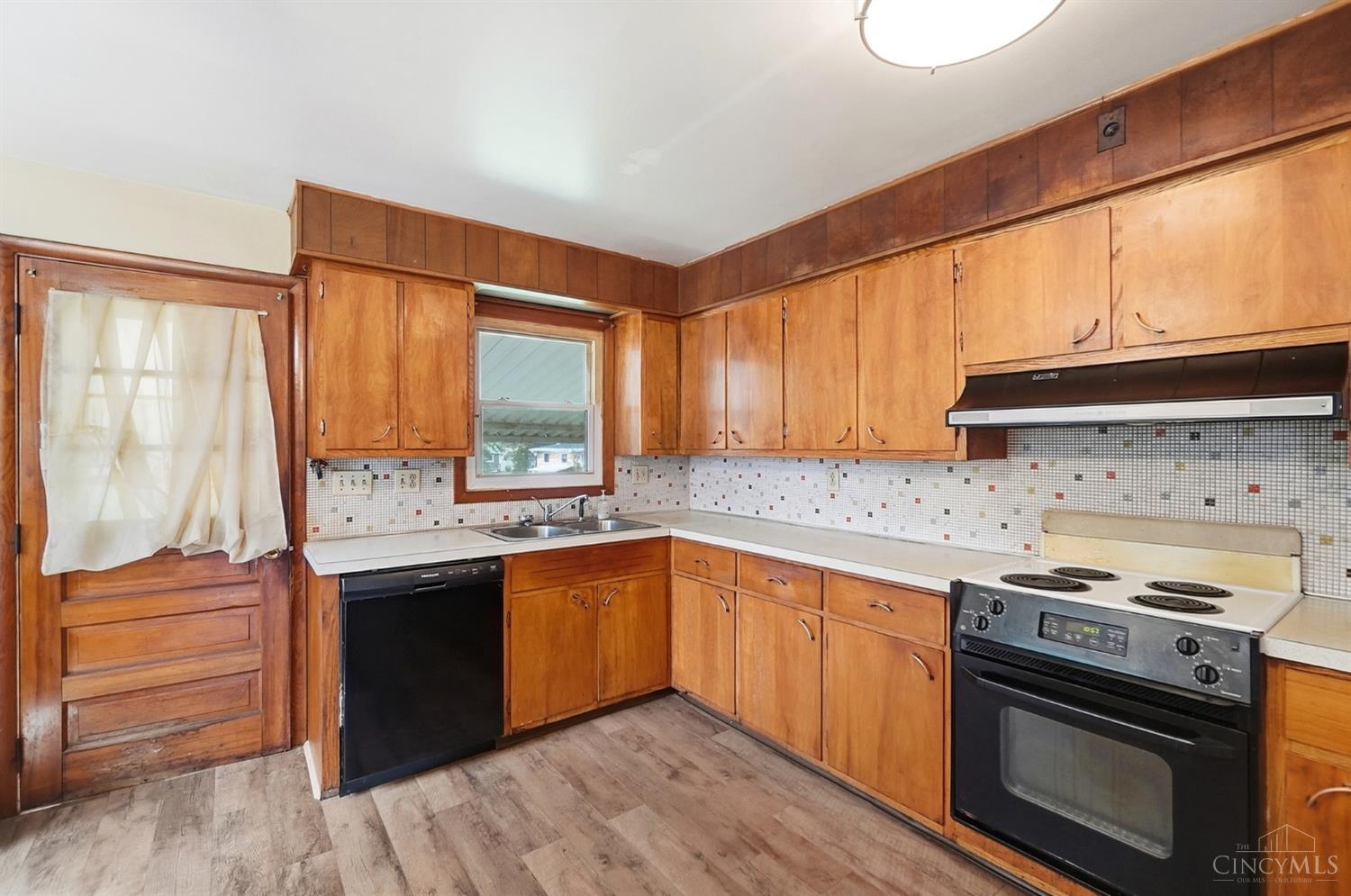 201 Hayden Avenue Property Photo 8