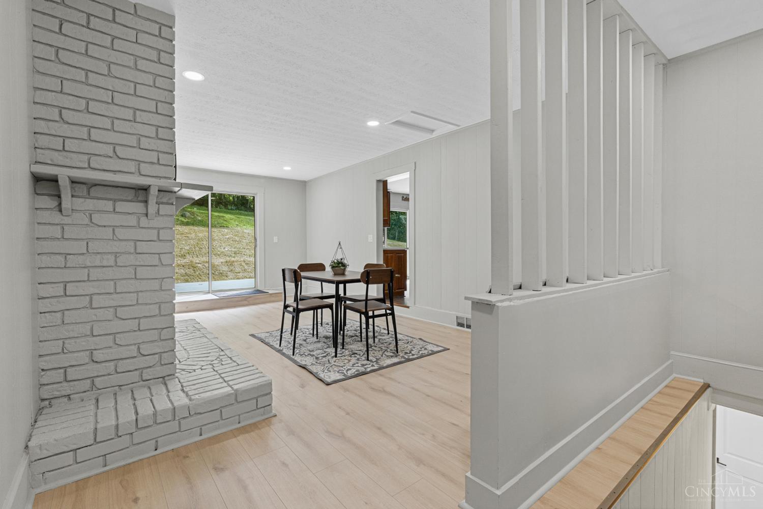 892 Happy Lane Property Photo 16