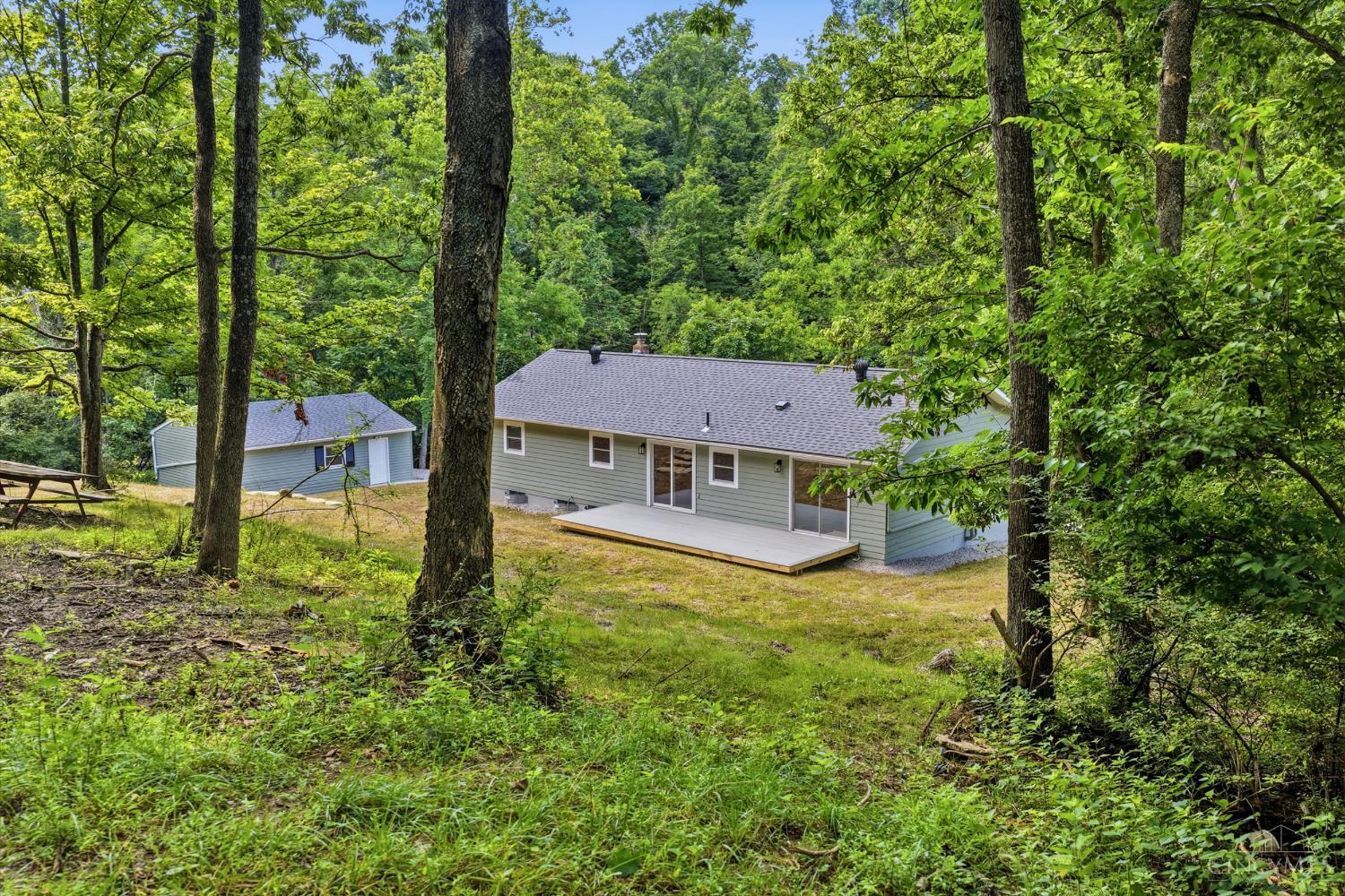 892 Happy Lane Property Photo 41