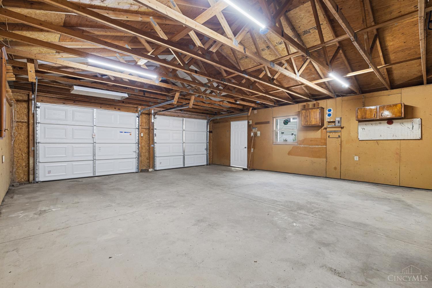 892 Happy Lane Property Photo 42