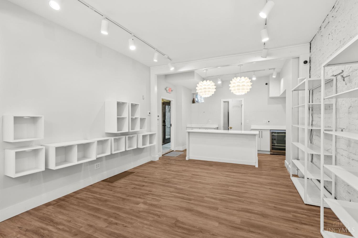 E 16 Thirteenth Street Property Photo 8