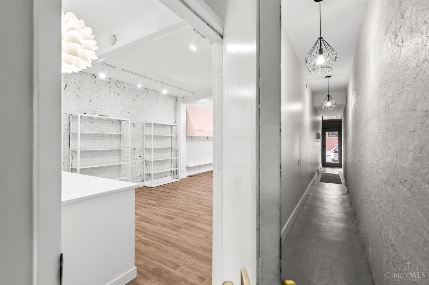E 16 Thirteenth Street Property Photo 16
