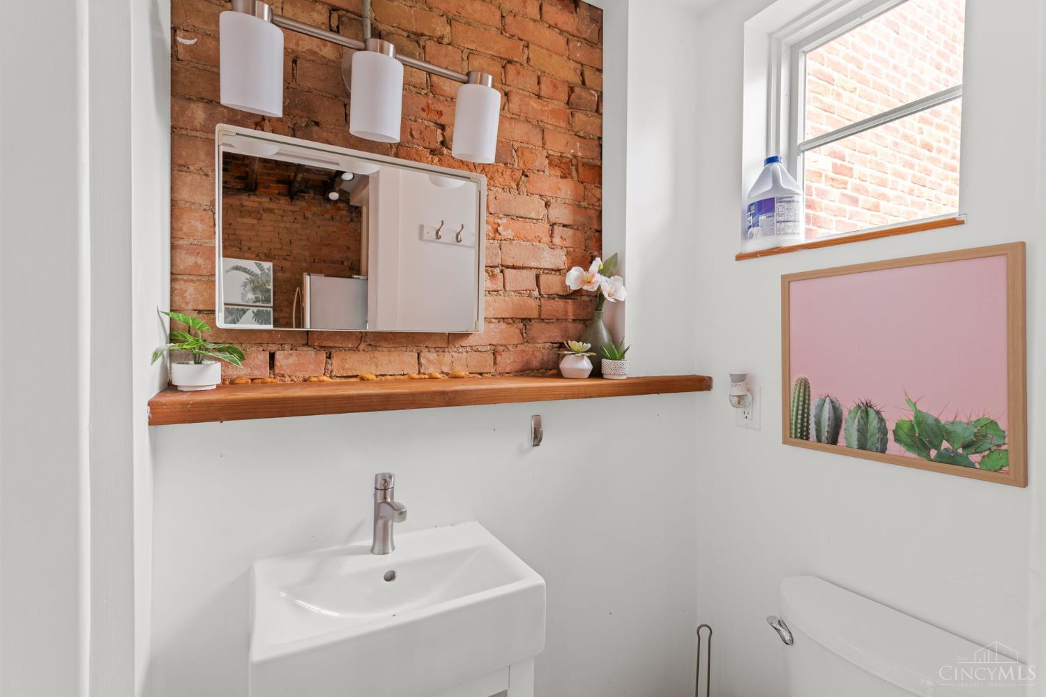 E 16 Thirteenth Street Property Photo 31