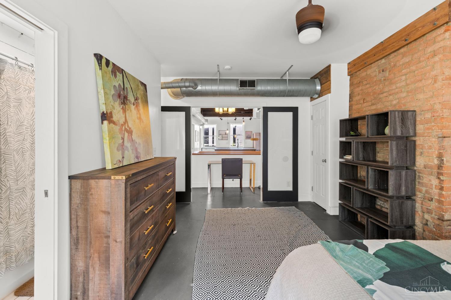 E 16 Thirteenth Street Property Photo 39