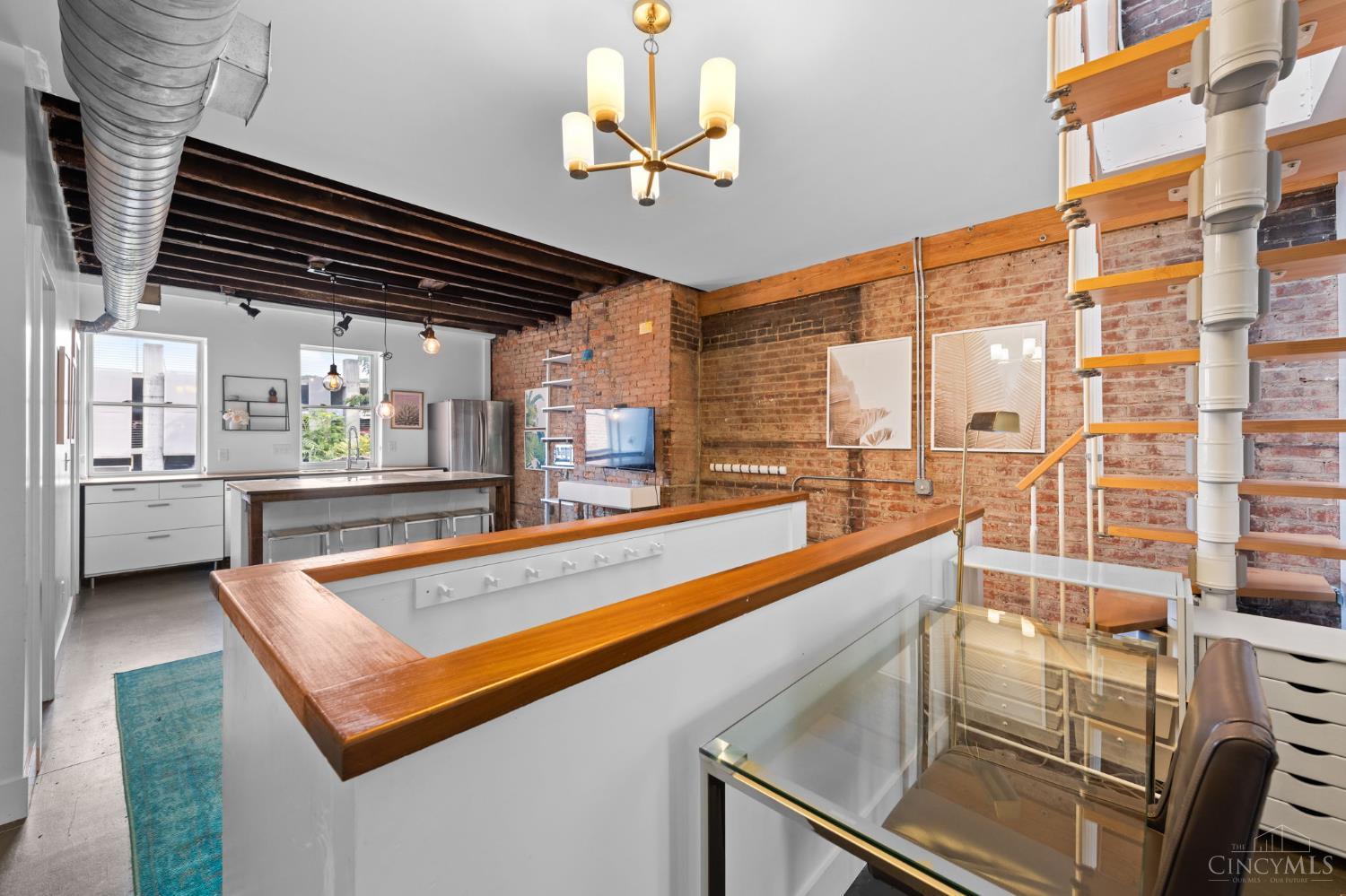 E 16 Thirteenth Street Property Photo 41