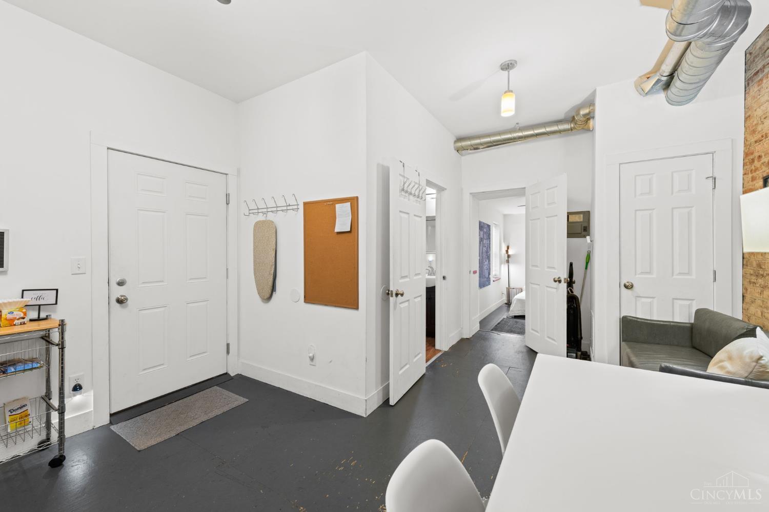 E 16 Thirteenth Street Property Photo 52