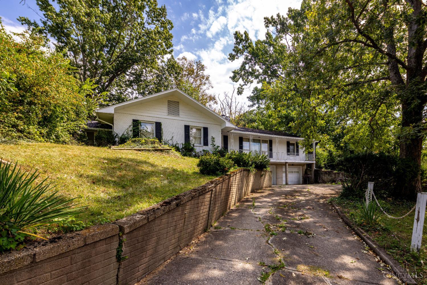 66 Windsor Drive Property Photo 3