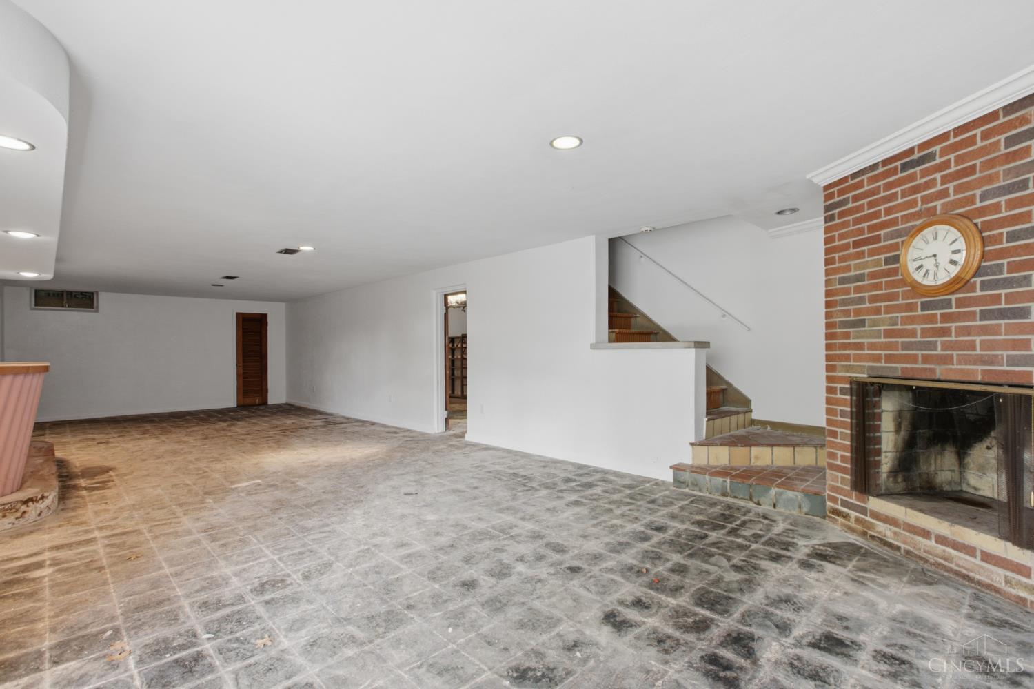 66 Windsor Drive Property Photo 32
