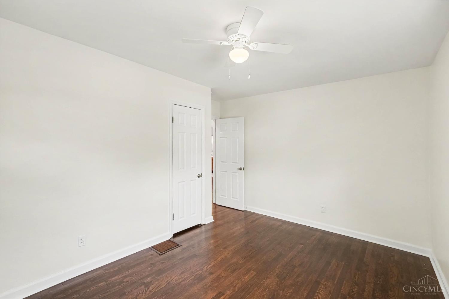 2837 Sheldon Avenue Property Photo 12
