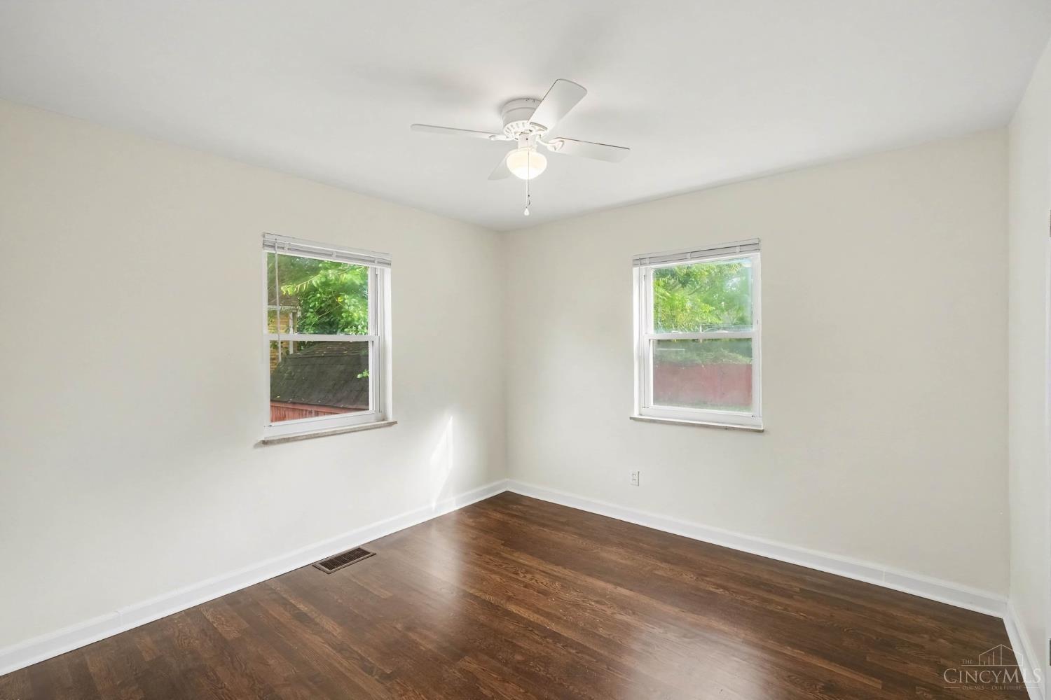2837 Sheldon Avenue Property Photo 14