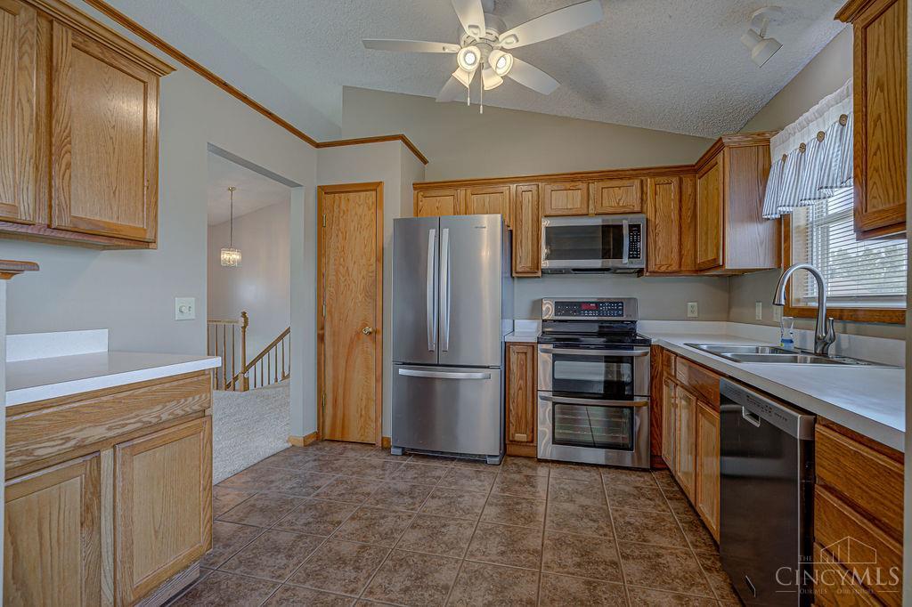 40 Thornhill Drive Property Photo 8