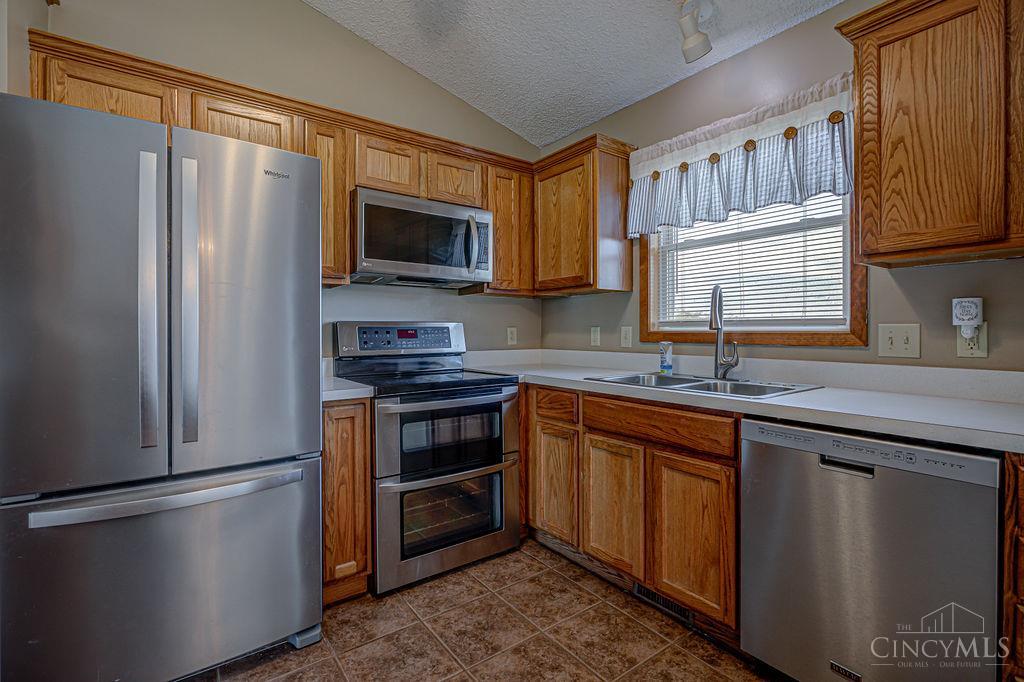 40 Thornhill Drive Property Photo 10