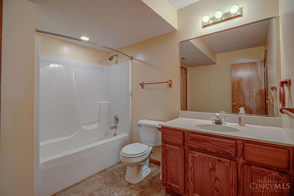 40 Thornhill Drive Property Photo 23