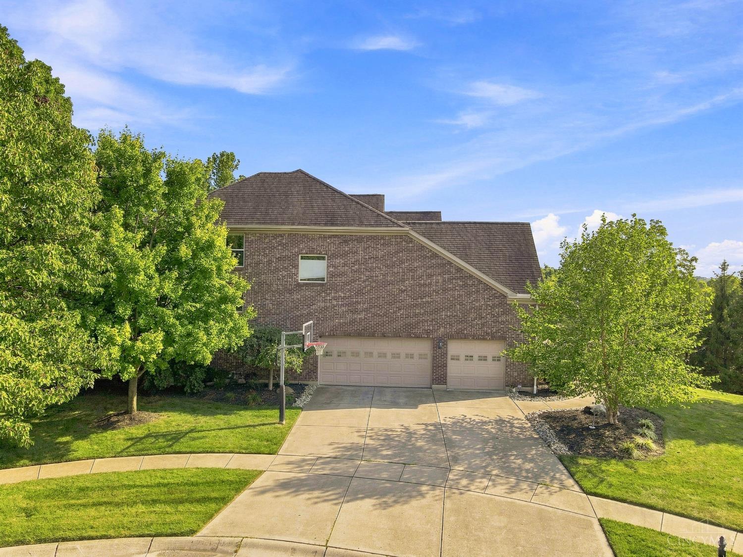5793 Ferdinand Drive Property Photo 3