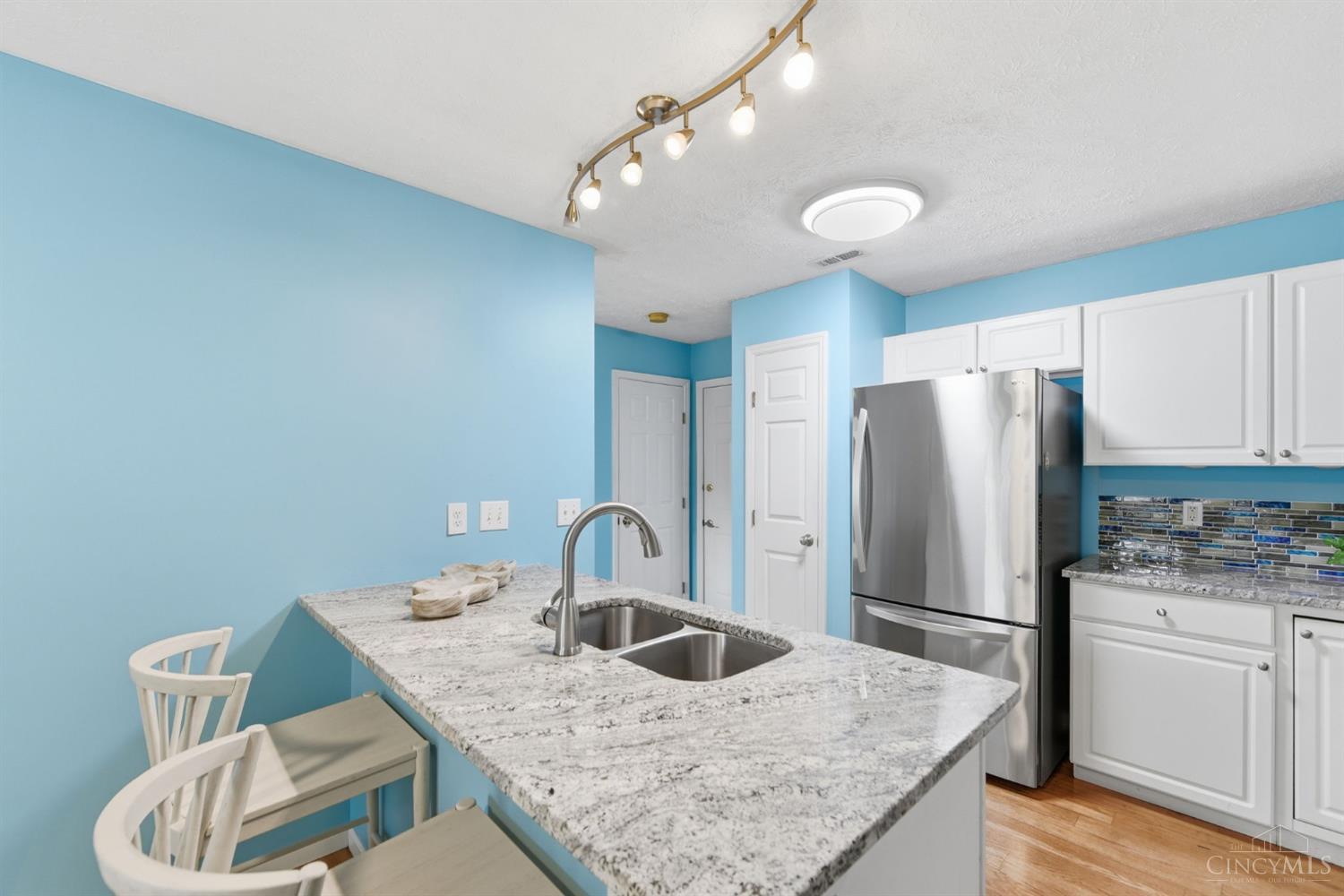 6433 Eagleview Drive Property Photo 10