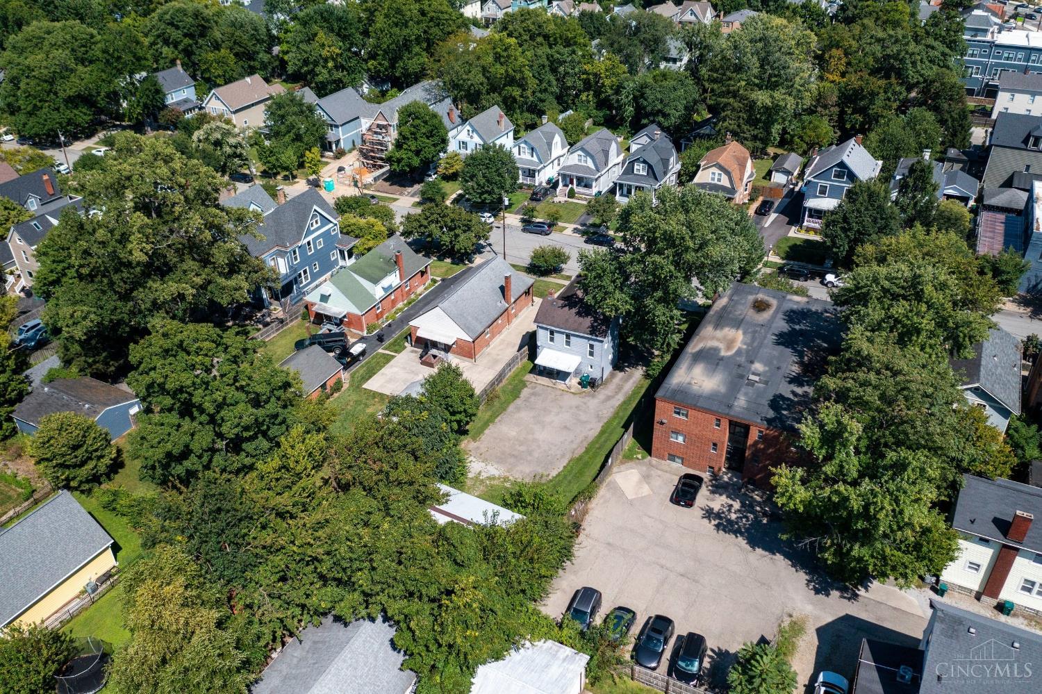 3715 Drake Avenue Property Photo 4