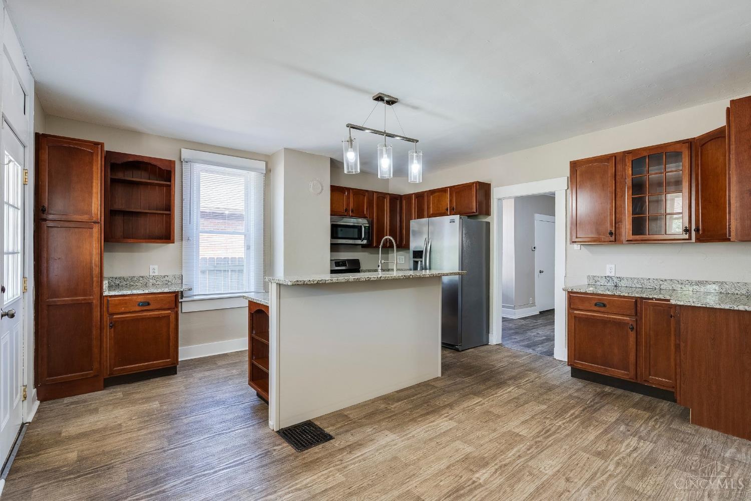 3715 Drake Avenue Property Photo 10
