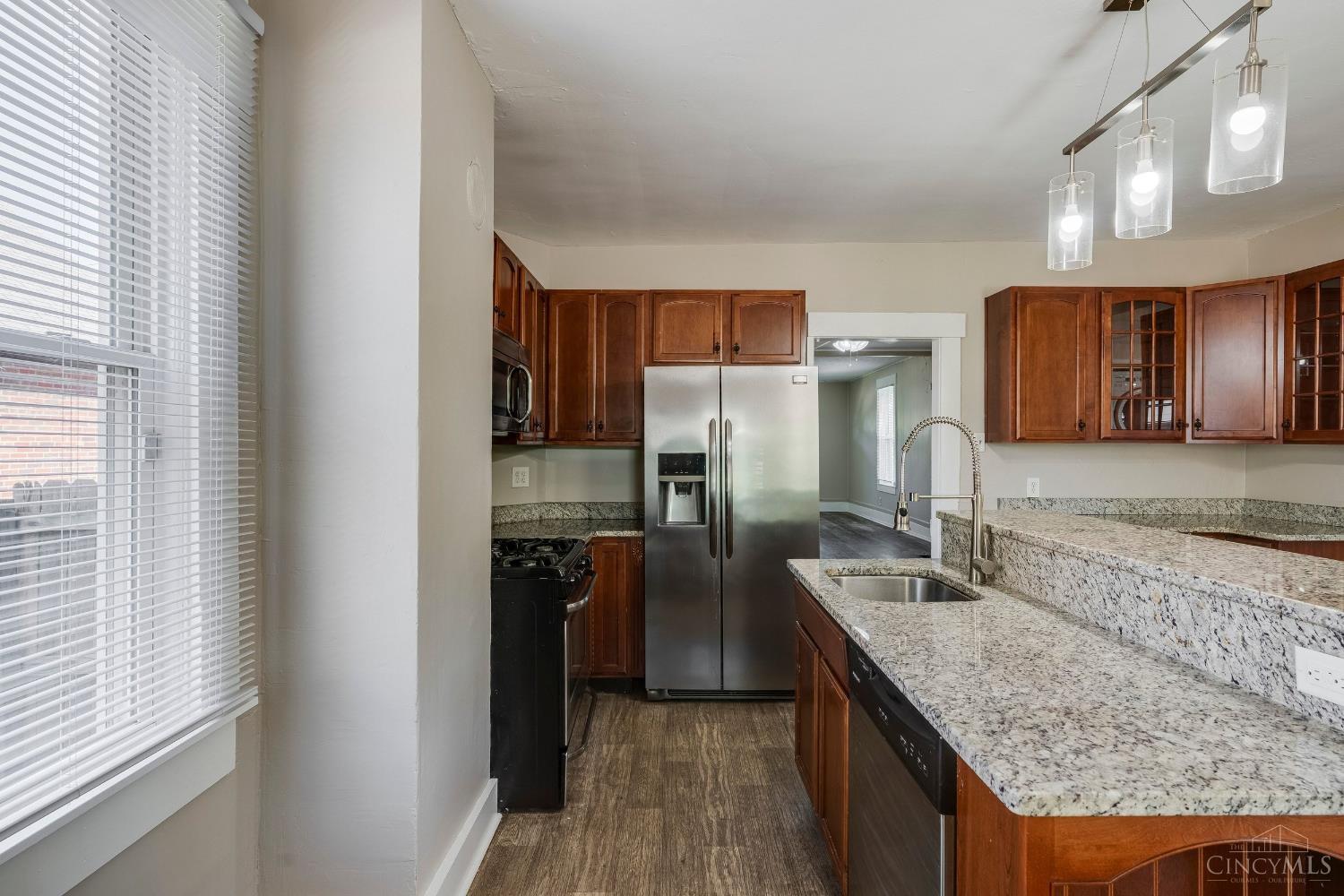 3715 Drake Avenue Property Photo 12
