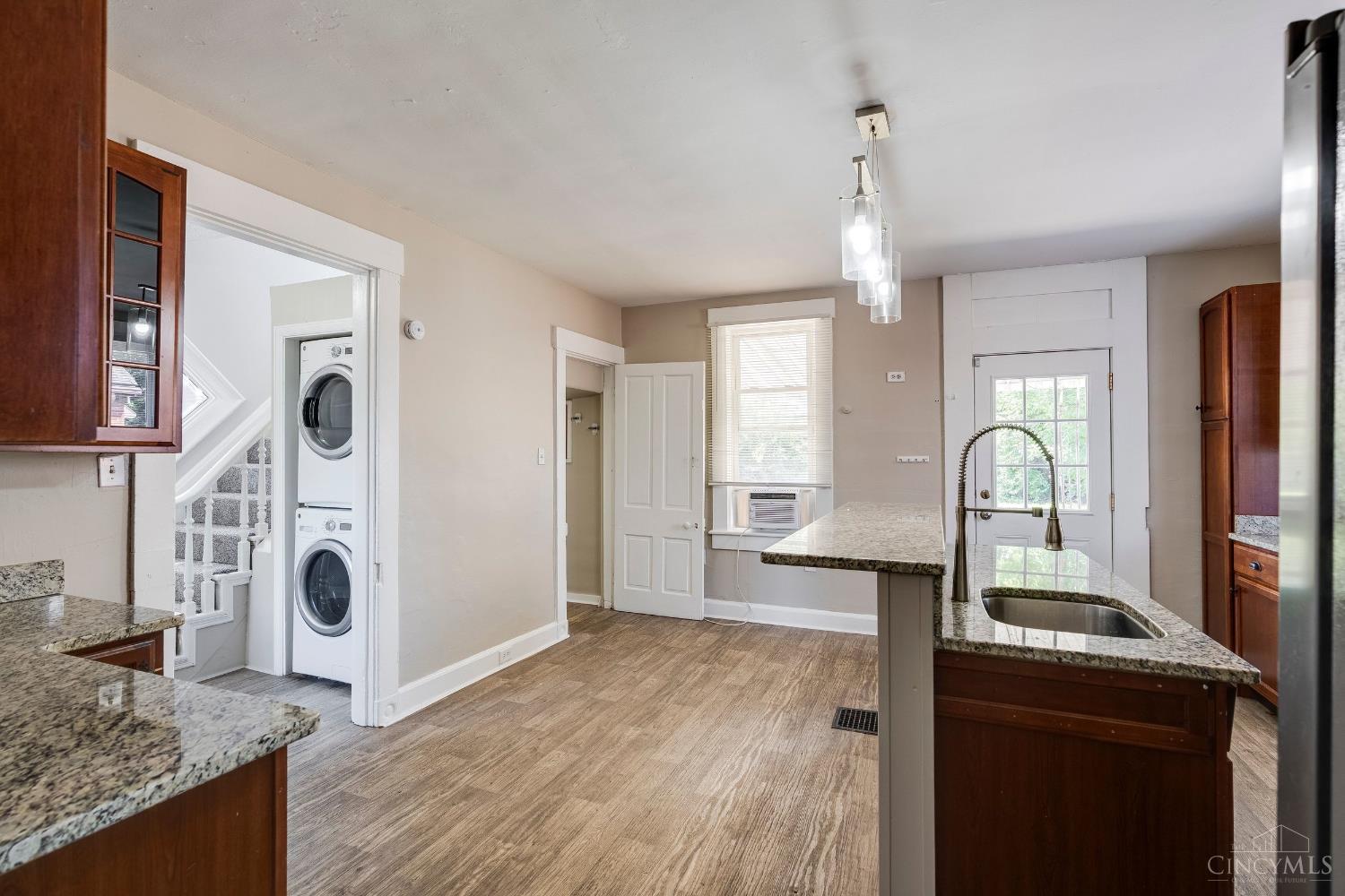 3715 Drake Avenue Property Photo 14