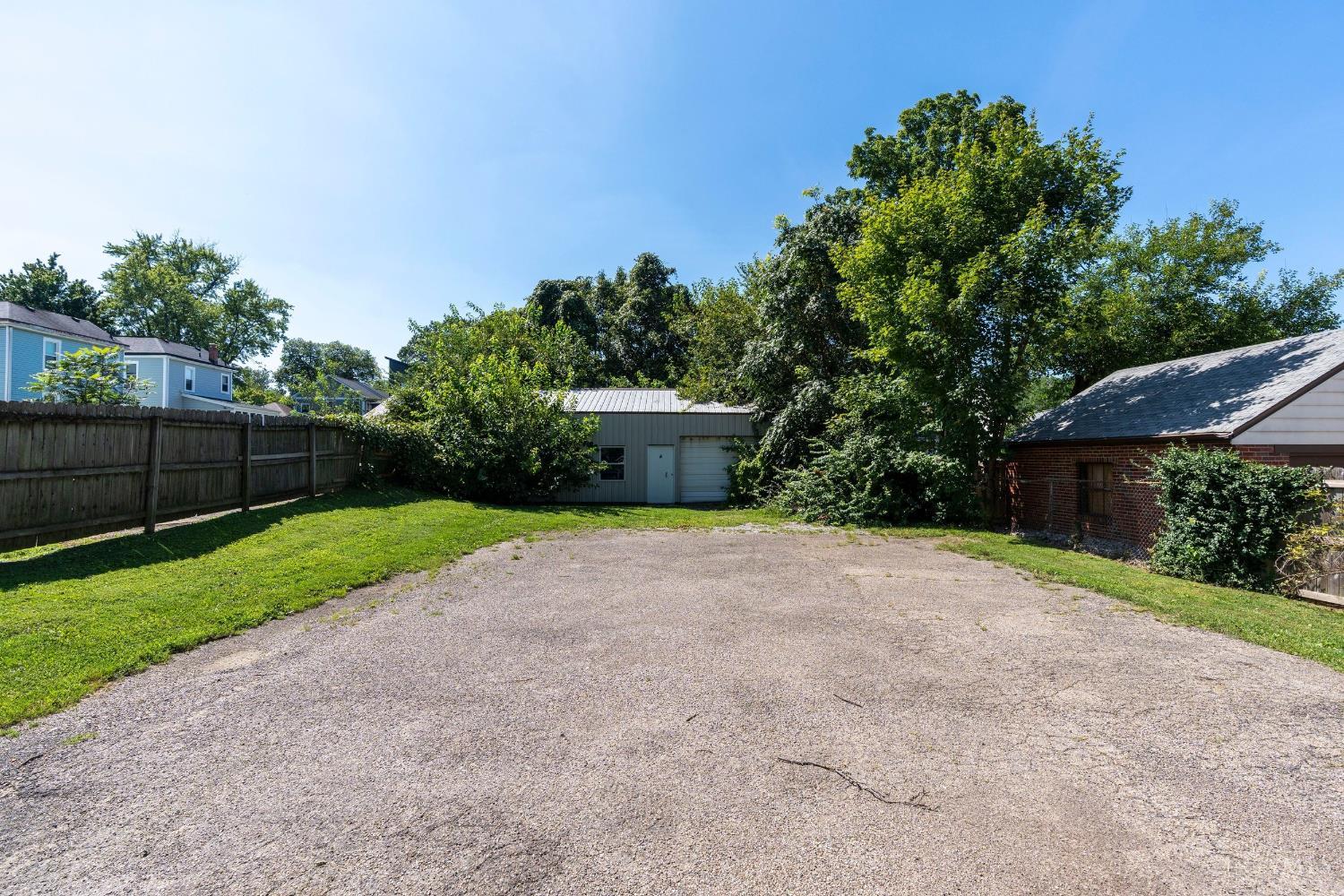 3715 Drake Avenue Property Photo 28