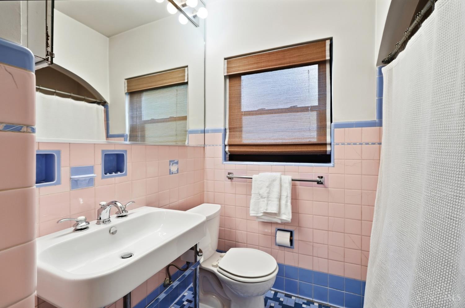 2898 Temple Avenue Property Photo 25