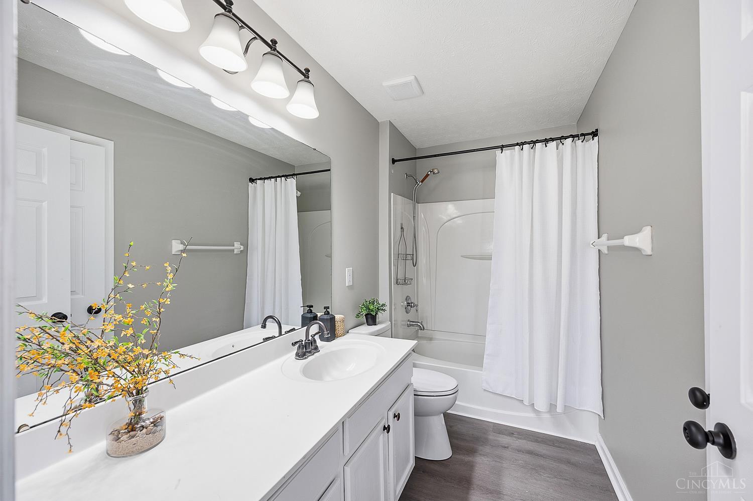 5360 White Farm Boulevard Property Photo 51