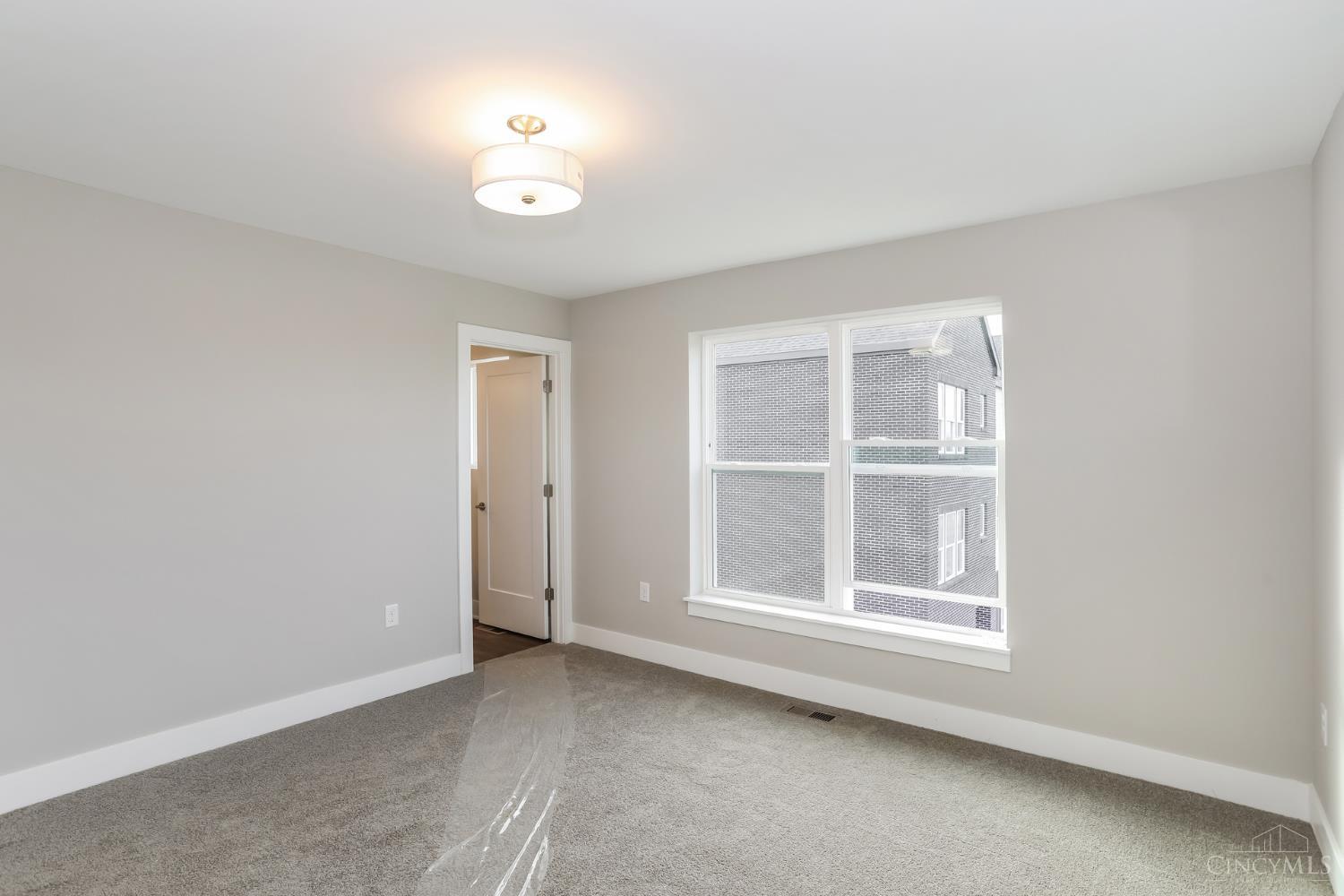 2611 May Street Property Photo 7