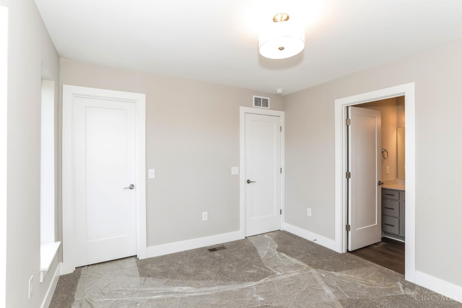 2611 May Street Property Photo 8