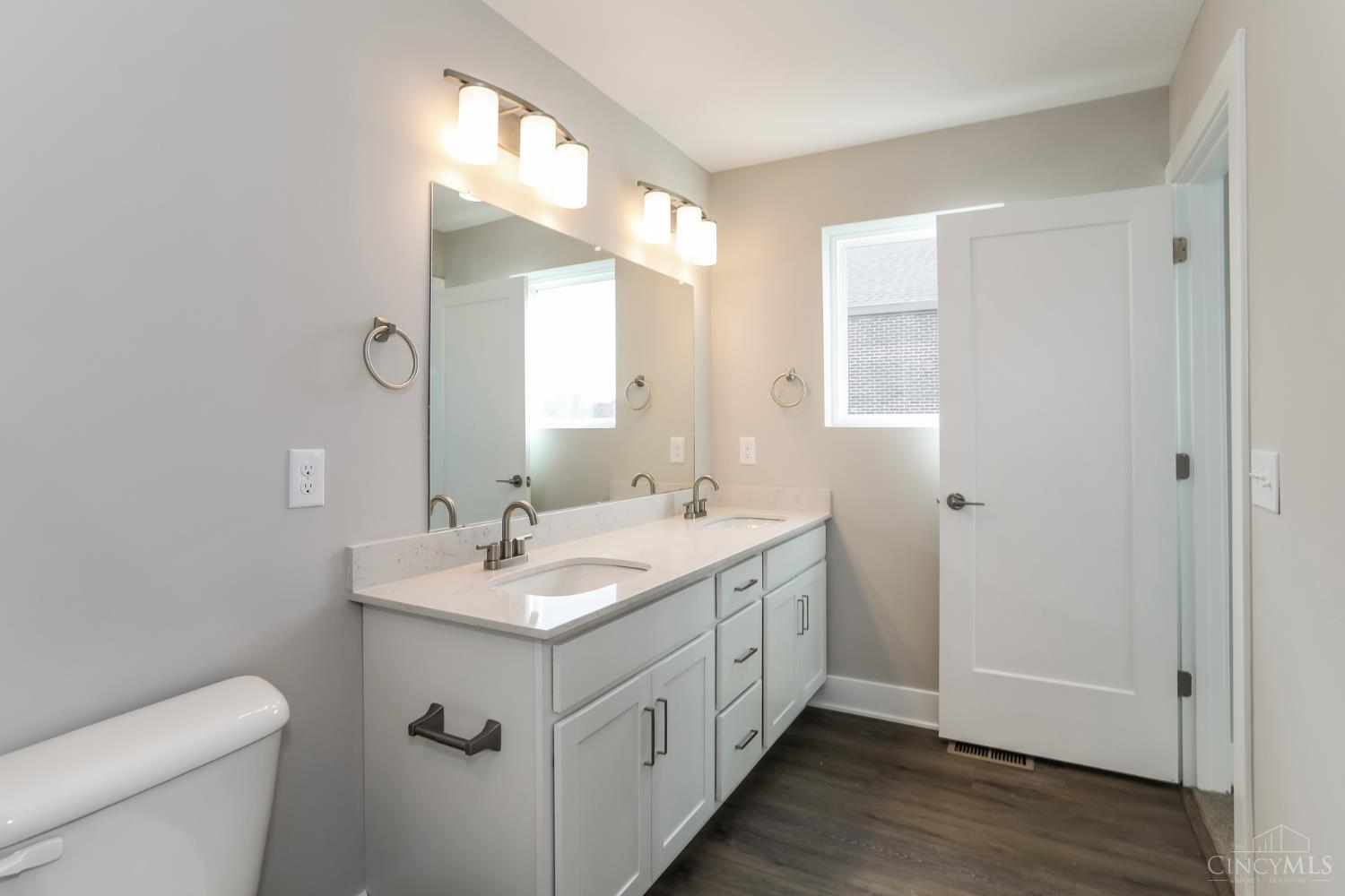 2611 May Street Property Photo 10