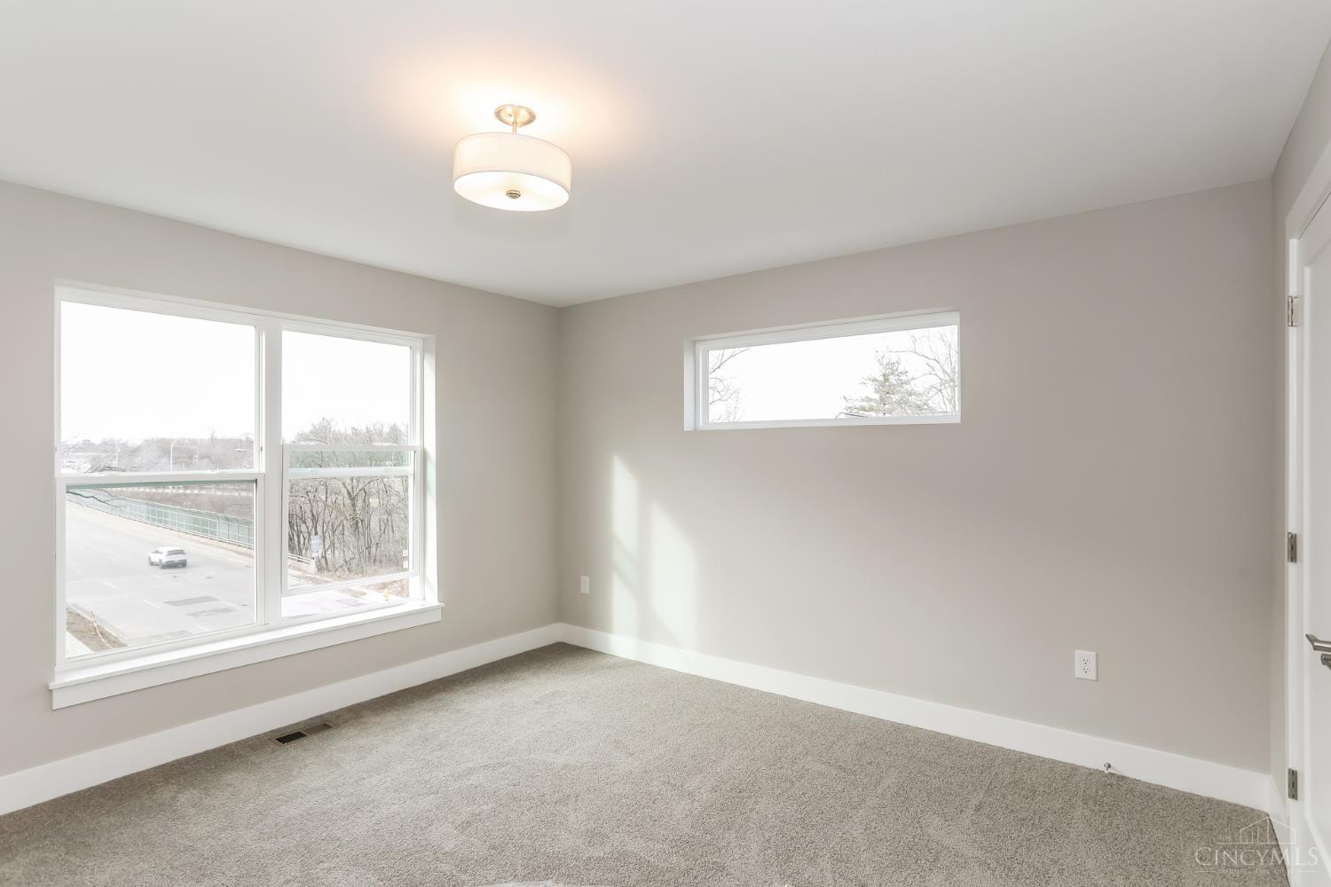 2611 May Street Property Photo 11