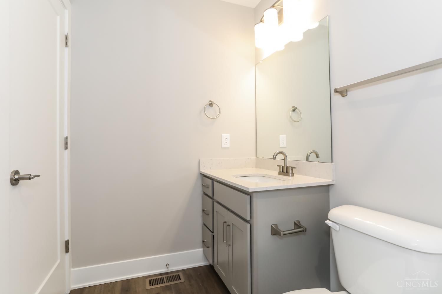 2611 May Street Property Photo 16