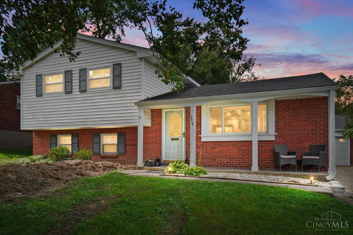 10959 Thornview Drive Property Photo 1