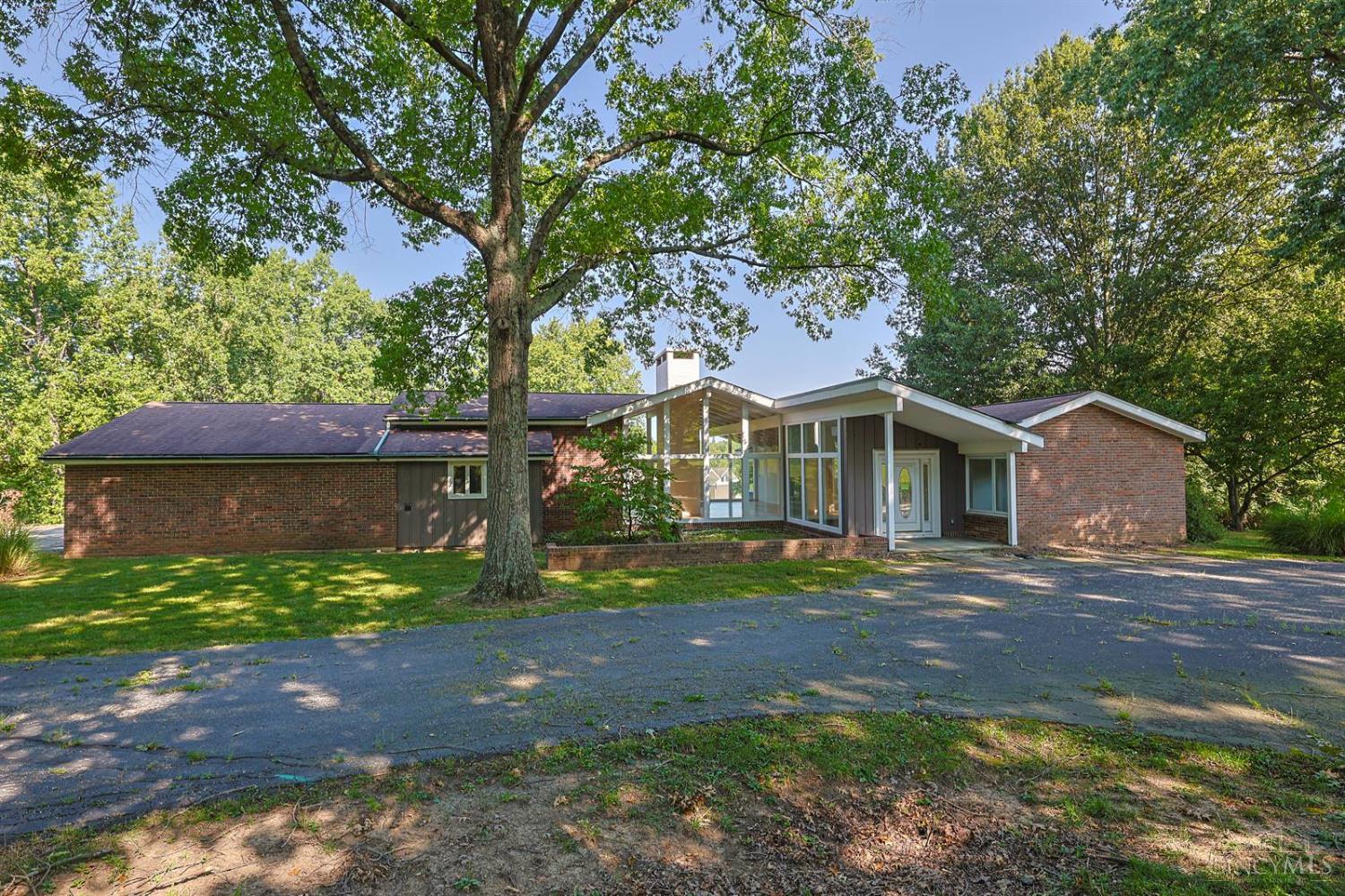 8505 Fox Cub Lane Property Photo