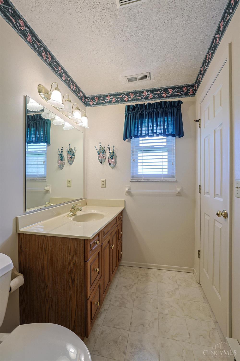 3692 Crestview Avenue Property Photo 23